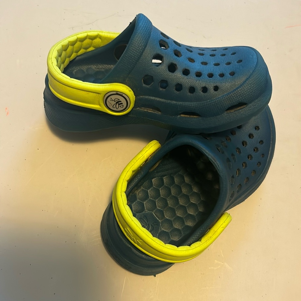 Joybees size 4-5, very good condition